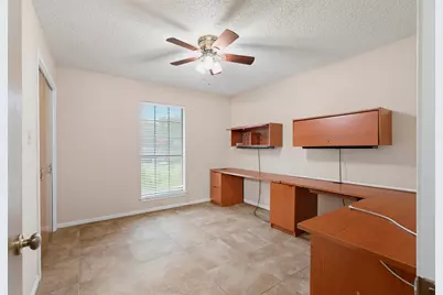 121 Champions Drive, Rockdale, TX 76567 - Photo 17