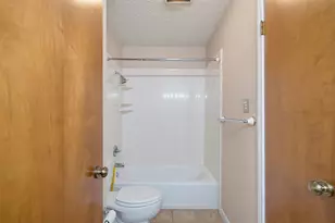 121 Champions Dr, Rockdale, TX 76567 - Photo 15