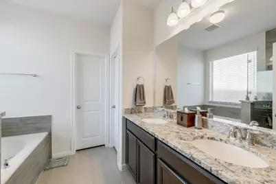 4505 Arques Avenue, Round Rock, TX 78681 - Photo 11