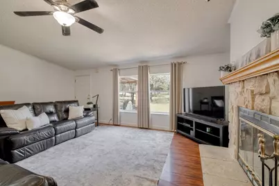 229 Green Mountain Drive, Cedar Creek, TX 78612 - Photo 9