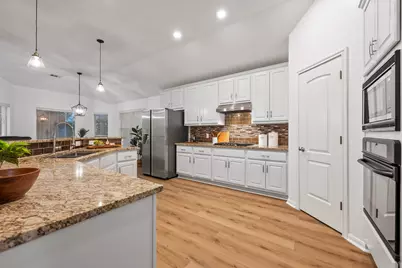 545 Manchester Lane, Austin, TX 78737 - Photo 7