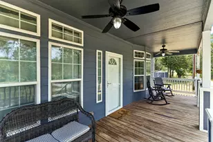 260 Dickerson Ln, Elgin, TX 78621 - Photo 5
