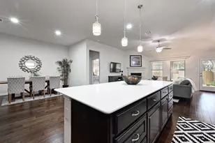 142 Rosling Dr, Buda, TX 78610 - Photo 7