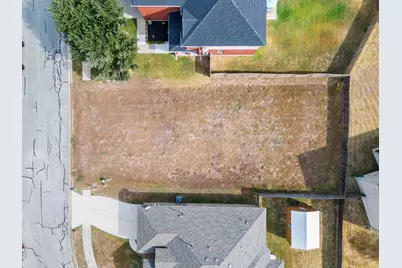 406 Gettysburg Loop, Elgin, TX 78621 - Photo 5