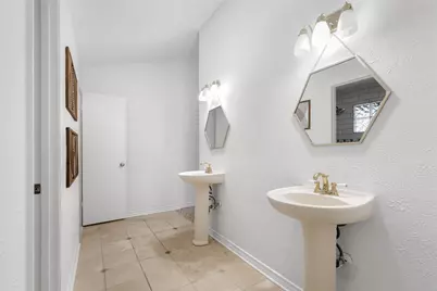 8306 Seminary Ridge Drive, Austin, TX 78745 - Photo 13