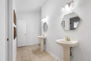 8306 Seminary Ridge Dr, Austin, TX 78745 - Photo 13
