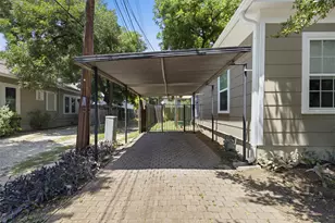 206 E 43rd St, Austin, TX 78751 - Photo 3
