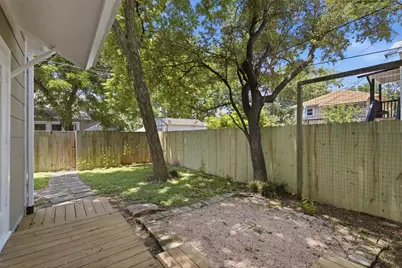 206 E 43rd Street, Austin, TX 78751 - Photo 23