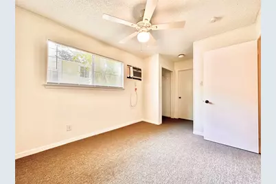 2721 Hemphill Park #B 201-21I, Austin, TX 78705 - Photo 3