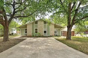 910 Bret Ln, Austin, TX 78721 - Photo 1