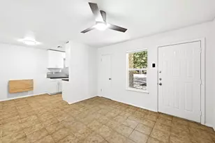 910 Bret Ln, Austin, TX 78721 - Photo 7