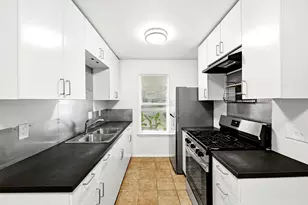 910 Bret Ln, Austin, TX 78721 - Photo 11