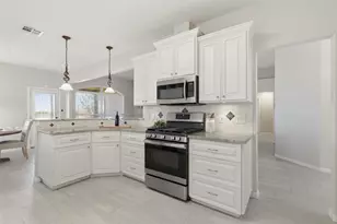 609 Indian Run Dr, Pflugerville, TX 78660 - Photo 7