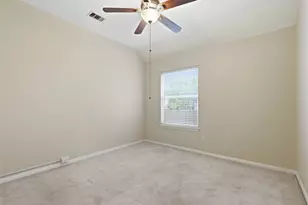 609 Indian Run Dr, Pflugerville, TX 78660 - Photo 17