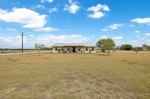 851 County Road 454 Rd, Taylor, TX 76574 - Photo 1