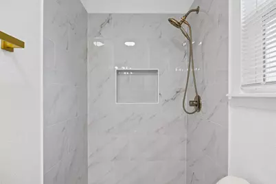 5500 Stuart Circle, Austin, TX 78721 - Photo 13