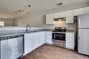 1824 River Crossing Cir, Austin, TX 78741 - Photo 5