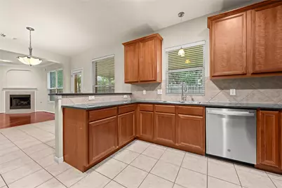 5105 Hibiscus Valley Drive, Austin, TX 78739 - Photo 11