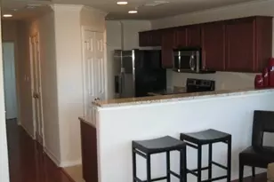 305 E 31st St, Austin, TX 78705 - Photo 3