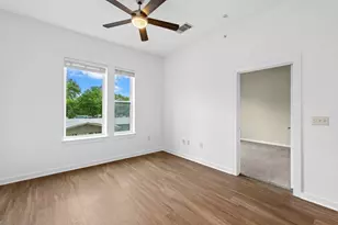 1900 Barton Springs Rd, Austin, TX 78704 - Photo 9