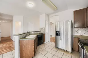 302 Floating Leaf Dr, Hutto, TX 78634 - Photo 11