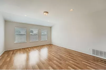 302 Floating Leaf Drive, Hutto, TX 78634 - Photo 5