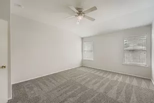 302 Floating Leaf Dr, Hutto, TX 78634 - Photo 17