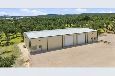 7748 E US Highway 290 #4, Johnson City, TX 78636 - Photo 3