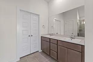 1000 Universal Dr, Hutto, TX 78634 - Photo 17