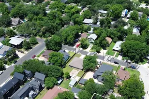 1104 Brass St, Austin, TX 78702 - Photo 5