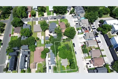 1104 Brass Street, Austin, TX 78702 - Photo 3