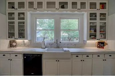 1903 S Austin Avenue, Georgetown, TX 78626 - Photo 19