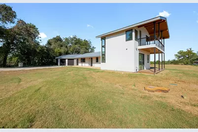 1802 Man O War Drive, Del Valle, TX 78617 - Photo 29