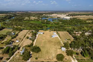 1802 Man O War Dr, Del Valle, TX 78617 - Photo 27