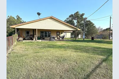 1080 County Road 213, Giddings, TX 78942 - Photo 9