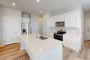 201 Firefox Wy, Jarrell, TX 76537 - Photo 3