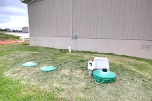 690 Casen St, Dale, TX 78616 - Photo 13