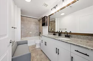 360 Nueces St, Austin, TX 78701 - Photo 21