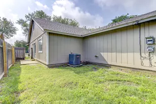 8202 West Gate Blvd, Austin, TX 78745 - Photo 19