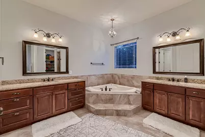 124 Gabriel Vista E, Georgetown, TX 78633 - Photo 17