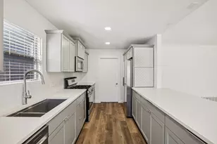 2713 Crownspoint Dr, Austin, TX 78748 - Photo 13