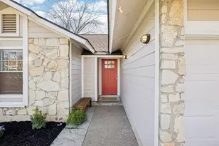 2713 Crownspoint Dr, Austin, TX 78748 - Photo 3