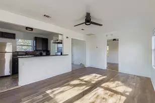 1013 E 3rd St, Austin, TX 78702 - Photo 3