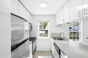 300 Crockett St, Austin, TX 78704 - Photo 13