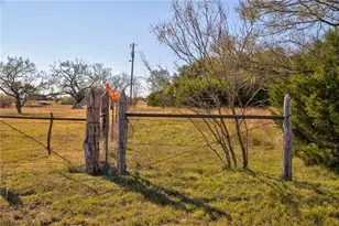 180 Nordic Ridge Rd, Bertram, TX 78605 - Photo 9