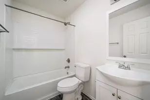 230 Debus Dr, Taylor, TX 76574 - Photo 11