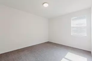 101 Falkland St, Hutto, TX 78634 - Photo 33