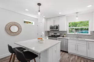 1317 Corona Dr, Austin, TX 78723 - Photo 5