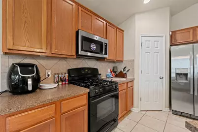 11917 Lansdowne Road, Austin, TX 78754 - Photo 9