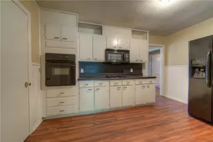205 W 55th St, Austin, TX 78751 - Photo 7